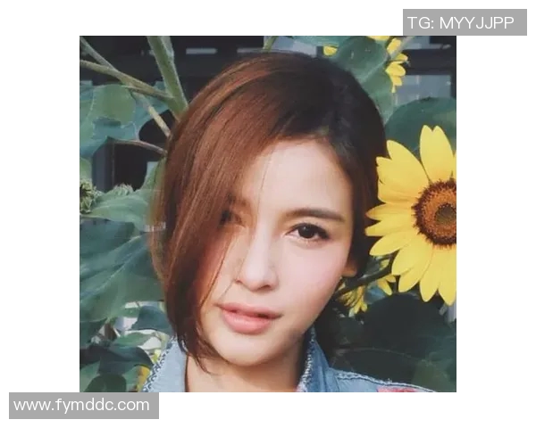 泰国最矮足球明星女友的甜蜜生活与成长故事揭秘 泰国最矮足球明星女友的甜蜜生活与成长故事揭秘